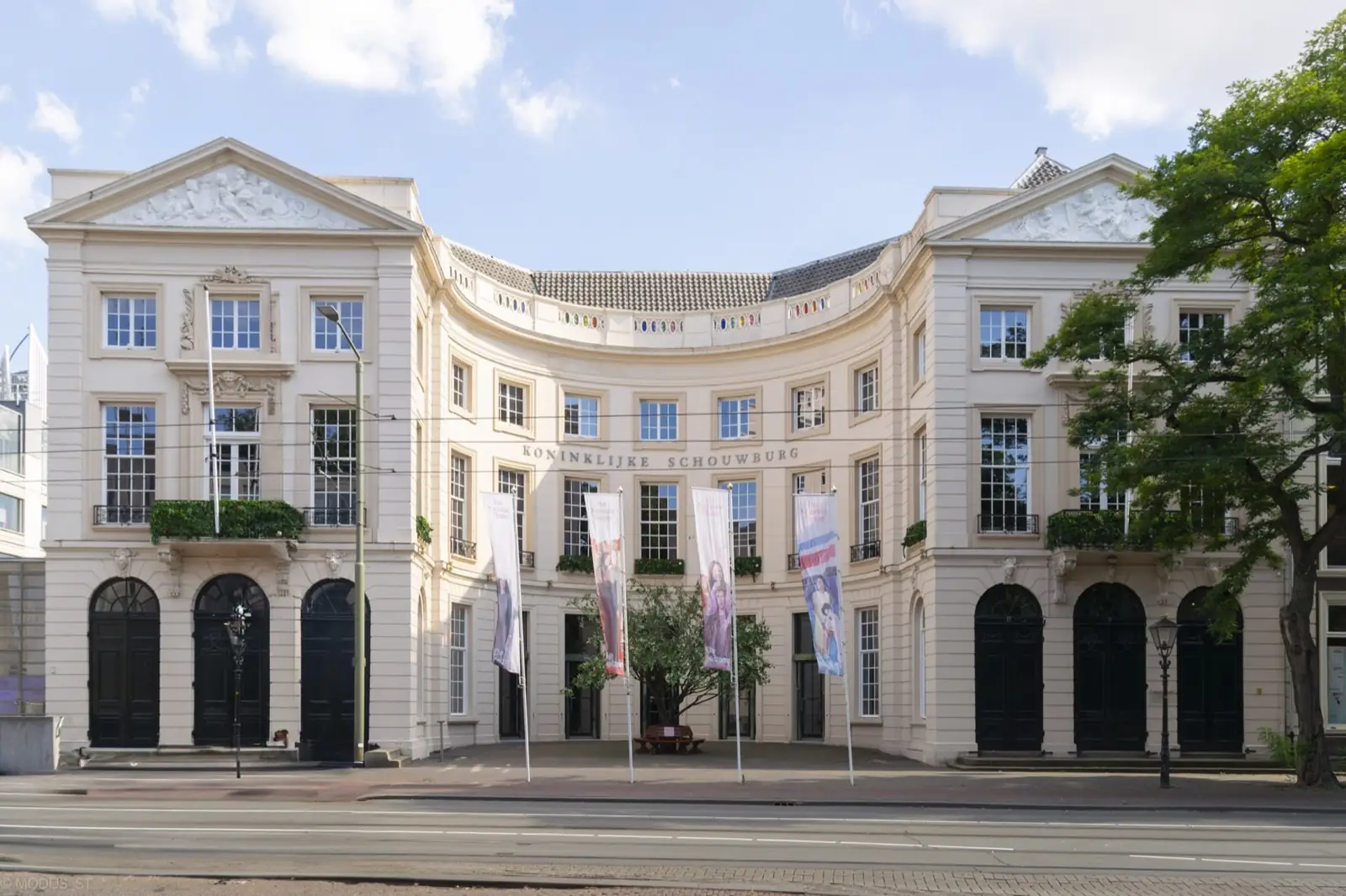 Voorgevel Koninklijke Schouwburg Den Haag